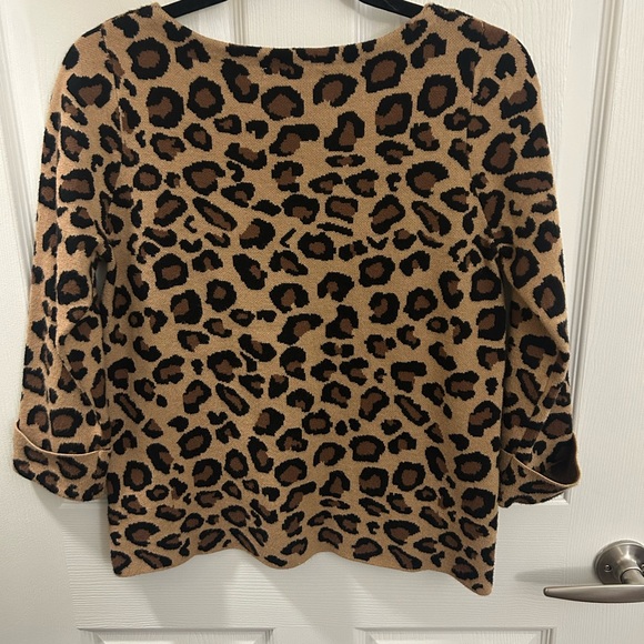 Tahari Leopard Print 3/4 Sleeve Sweater - Picture 4 of 6